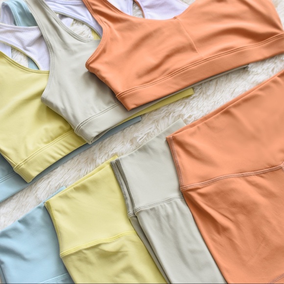 💕Time to work out orange yoga outfit💕 - Picture 3 of 5